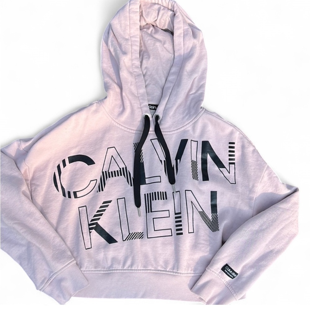 Calvin Klein Light Pink cropped Hoodie women’s medium